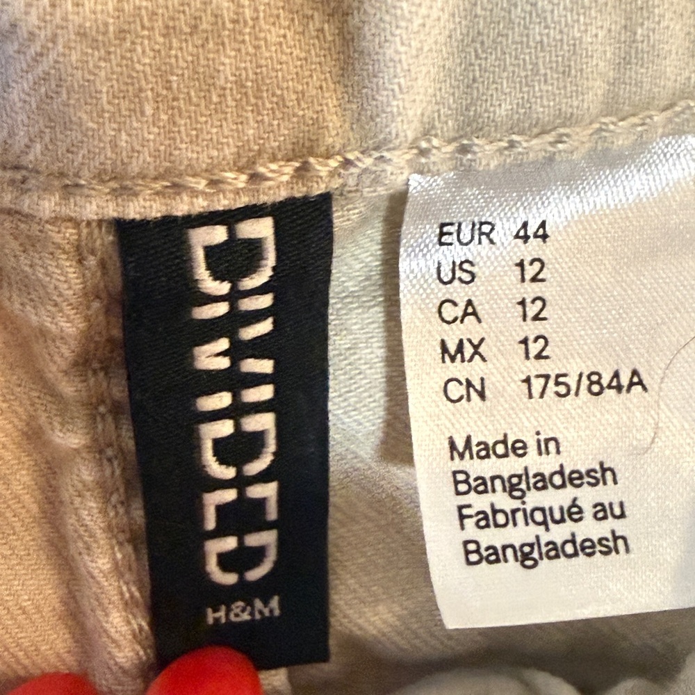 H&M Womens Khaki Pants Size 12 Beige Straight Leg Casual Chinos - Picture 2 of 4